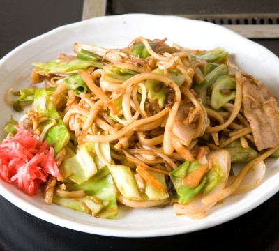 Kokura style fried udon noodles