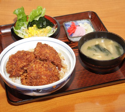 The sauce cutlet bowl (Gunma prefecture)