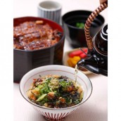 Unagi Mabushi Don (bowl of rice covered with eel)